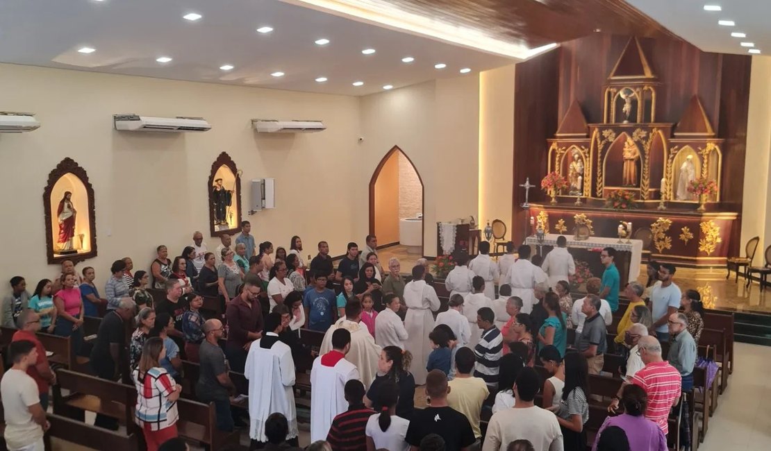 Católicos iniciam celebração da festa do padroeiro de Maragogi