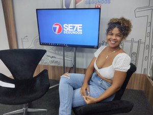 [Vídeo] Vitória Rodrigues: dos cordéis em Igaci à personagem Titi na novela da Globo