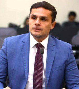 Projeto de Alexandre Ayres quer barrar publicidade de bets em espaços públicos de AL
