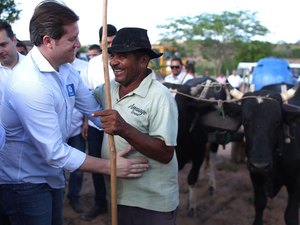 Ministro garante mais de quatro milhões para segurança alimentar no Sertão