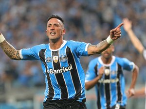 LIBERTADORES: Santos cai para ‘carrasco de brasileiros’ e Grêmio supera o Botafogo