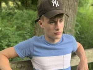 Jovem declarado morto volta à vida antes de procedimento para doação de órgãos