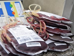 Unidade Móvel do Hemoal realiza coleta sangue no Centro de Arapiraca nesta quarta-feira (29)