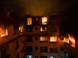 Mulher é detida após incêndio em edifício na França deixar 10 mortos