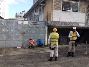 Dupla é presa após invadir residência no bairro do Farol, em Maceió
