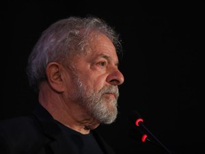 Grupo de juristas afirma que Lula já tem direito ao semiaberto