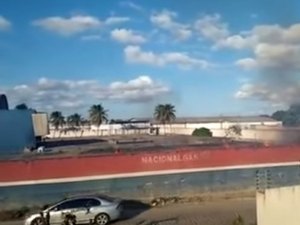 Moradores flagram incineração de lixo doméstico em Arapiraca