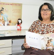 Kit educativo sobre aleitamento materno é distribuído pela Sesau