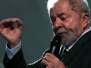 Ex-presidente Lula é condenado pelo juiz Sérgio Moro