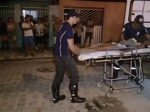 Mulher é vítima de tentativa de homicídio com arma branca