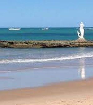 Três pessoas se afogam no Mirante da Sereia na tarde na tarde deste domingo (23) em Maceió