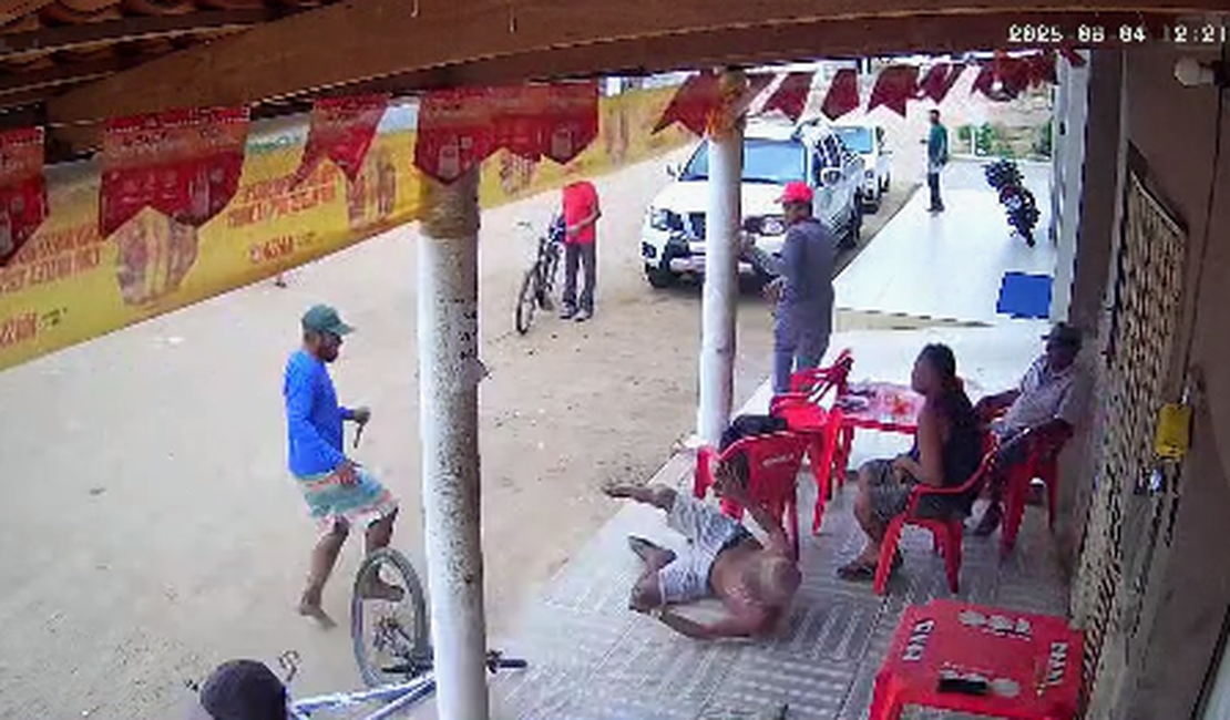 Homem tenta assassinar outro em bar de Petrolina-PE e acaba morto durante luta corporal