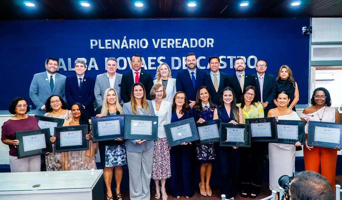 Câmara homenageia 13 mulheres por atuação social e contribuições a Maceió