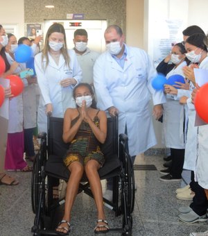 Recebe alta primeira mulher submetida a transplante de rim no Hospital do Coração Alagoano