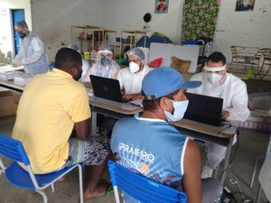 Consultório na Rua leva testagem para abrigos com população de rua