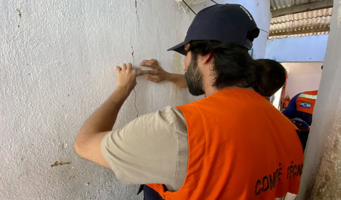 Comitê Técnico realiza vistorias nas áreas adjacentes aos bairros afetados pelo afundamento do solo