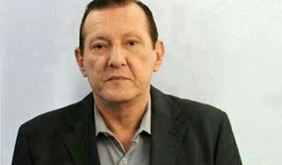 Eleitora leva tapa na cara de candidato ao Senado