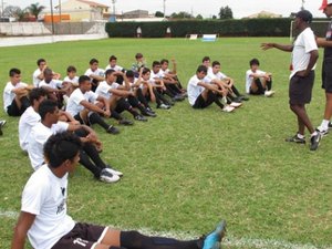 Meninos da Vila: Arapiraca ganha escolinha oficial do Santos Futebol Clube