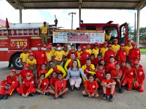 Coringa incentiva formação de Bombeiros Mirins em Arapiraca