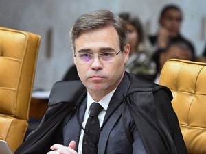 Mendonça quer levar ao plenário diálogos atribuídos a Vorcaro e Moraes