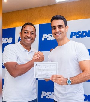 Vereador destaque no Litoral Sul se filia ao PSDB e reforça grupo de JHC