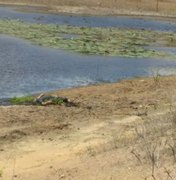[Vídeo] Corpo é encontrado boiando em estado de decomposição na barragem da Magnú