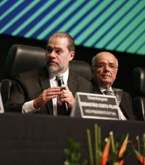 Dias Toffoli destaca avanços e desafios do Judiciário durante evento em Maceió
