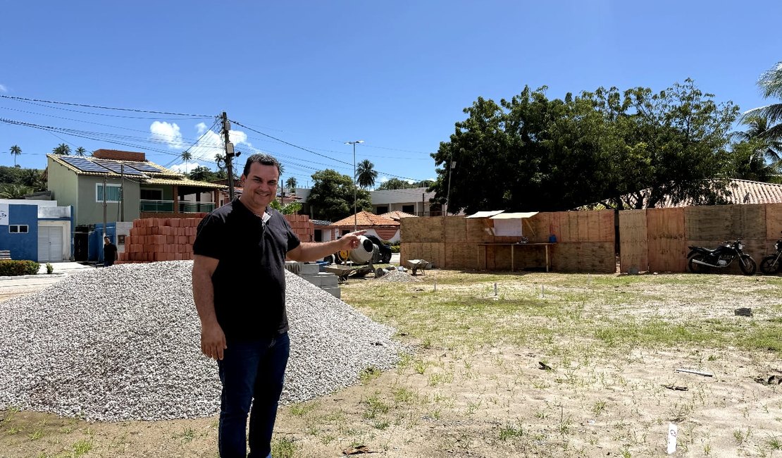 Prefeito Allan de Jesus inicia construção do novo espaço turístico e de eventos de Porto de Pedras