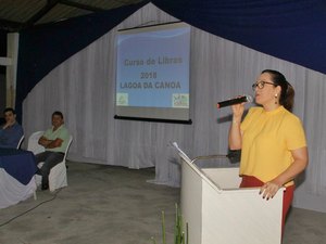 Prefeita Tainá Veiga efetua pagamento do rateio do Fundeb aos servidores da Educação