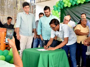 Um dia histórico para Messias: prefeito Marcos Silva assina ordem de serviço para obras do Complexo Poliesportivo