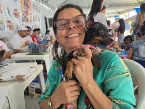 Comunidade Triunfo, no Jacintinho, recebe mutirão se serviços com o Brota na Grota