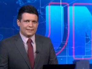 Coronavírus: apresentador do Jornal Nacional é internado na UTI