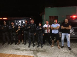 [Vídeo] Garoto chora emocionado com presença da polícia em aniversário