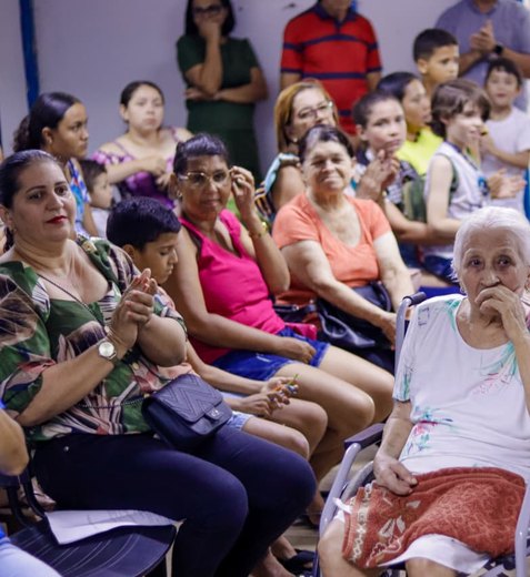 Prefeitura entrega 60 cadeiras de rodas para APAE, Pestalozzi e Credefipi