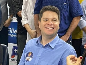 Em convenção do PP, Davi oficializa sua candidatura a senador da República