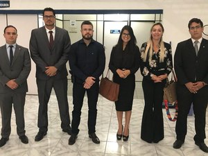 Comissão de Prerrogativas da OAB/AL acompanha o caso do advogado acusado de calúnia por Delegado 