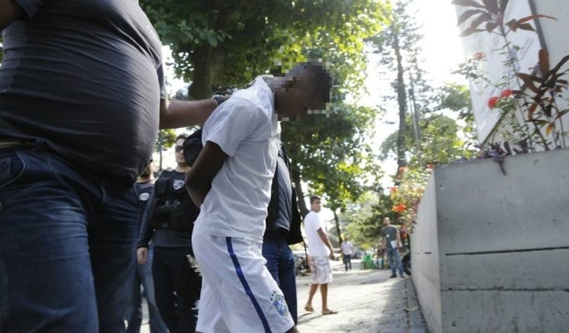 Polícia apreende menor suspeito de matar médico na Lagoa