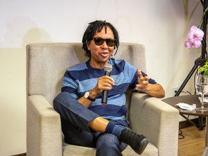 Djavan revela que recebeu convite para ser ministro da Cultura durante governo Bolsonaro