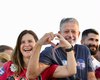 Ao lado de Arthur Lira, Ceci percorre o Vergel em carreata
