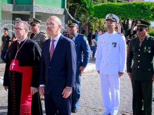 Penedo realiza o melhor e mais emocionante desfile cívico de Alagoas