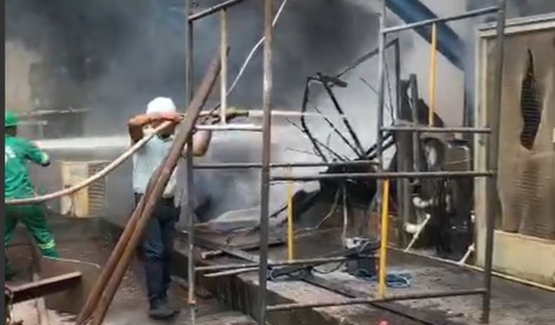 Parte de usina em São Luís do Quitunde pega fogo neste sábado (24)