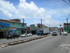 SMTT interdita vias para continuidade das obras na linha férrea