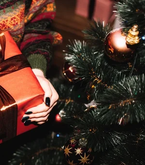 Amigo oculto: amigas ficam frustradas e desconfortáveis com presentes