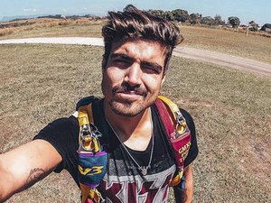 Caio Castro é condenado a indenizar fotógrafo por 'agressão' em festa