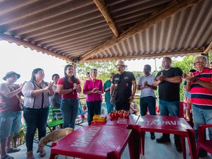 Prefeito Gilberto Gonçalves anuncia entrega de posse de terras para 72 famílias do Assentamento Canoé