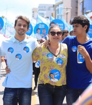 Aliada de Luciano Barbosa é exonerada e mãe de Breno Albuquerque assume Hemoar