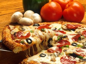 Dia da pizza: estabelecimentos capricham nas promoções para data especial