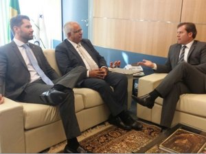 Em Brasília, Rogério Teófilo visita gabinetes em busca de recursos para Arapiraca