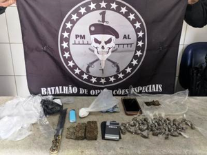 Dupla de jovens é presa por tráfico de drogas no São Jorge