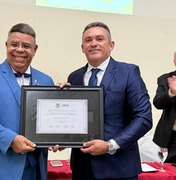 Câmara de Maceió entrega Título de Cidadão Honorário ao professor universitário Eraldo de Souza